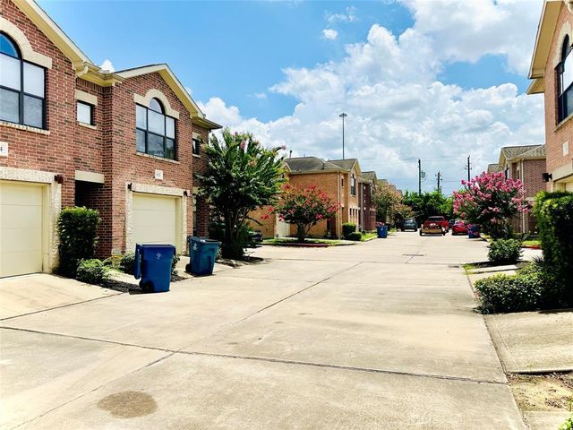 5941 South Loop E 503, Houston, TX 77033