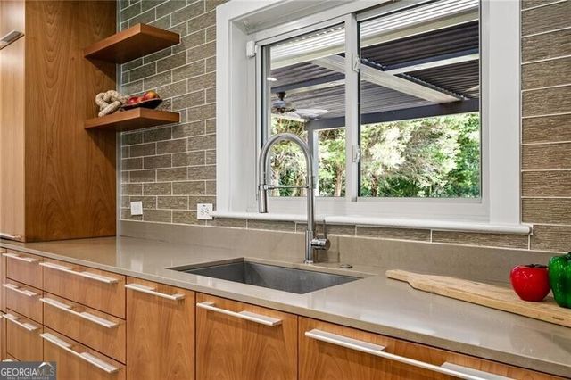 1887 Lenox Road NE, Atlanta, GA 30306