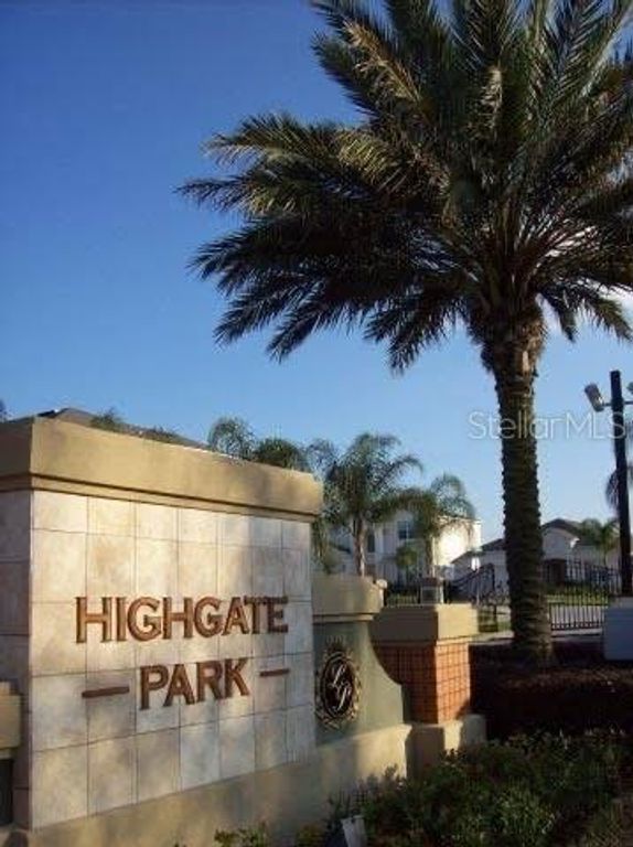 Image 8 of property listing at 643 HIGHGATE PARK BOULEVARD, Davenport, FL 33897