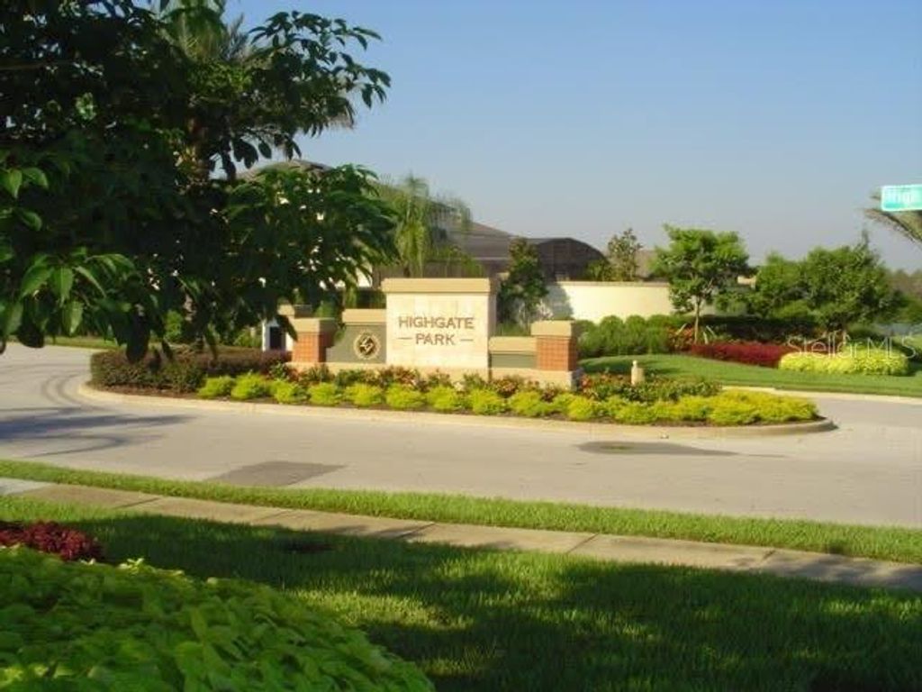 Image 10 of property listing at 643 HIGHGATE PARK BOULEVARD, Davenport, FL 33897