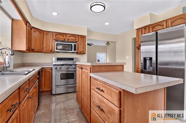 1394 Masoma Road, North Brunswick, NJ 08902