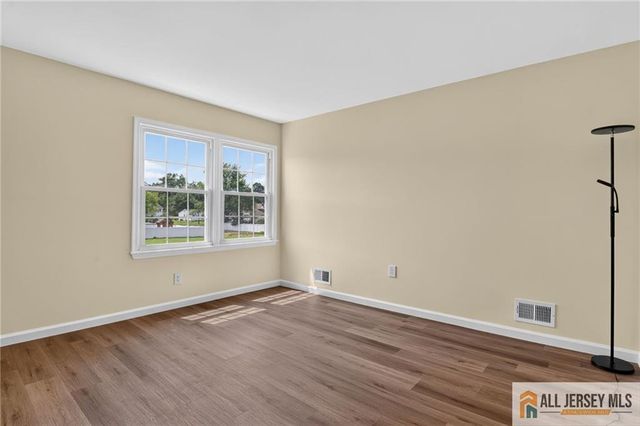 1394 Masoma Road, North Brunswick, NJ 08902