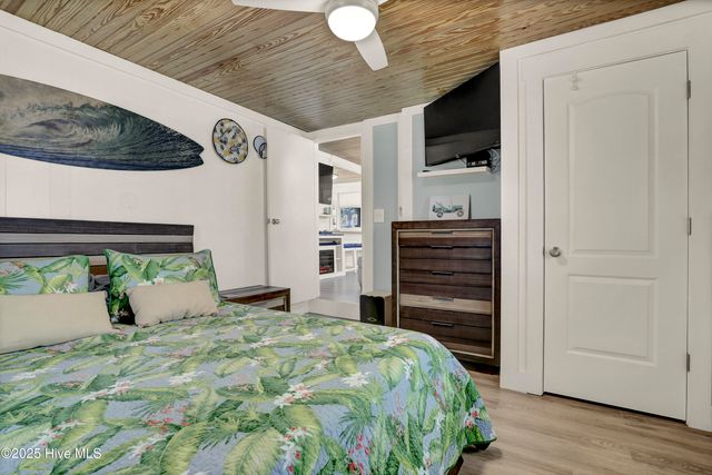 405 N Shore Drive, Surf City, NC 28445