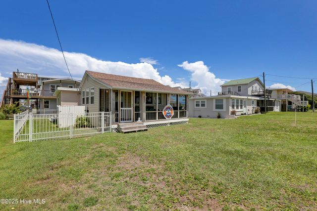 405 N Shore Drive, Surf City, NC 28445