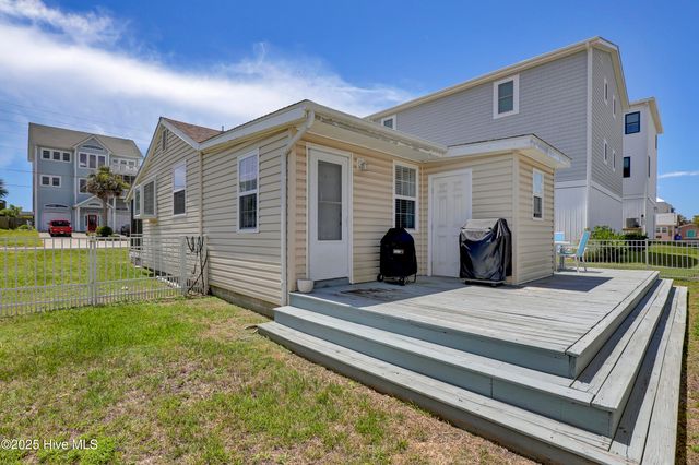 405 N Shore Drive, Surf City, NC 28445