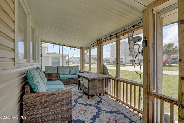 405 N Shore Drive, Surf City, NC 28445