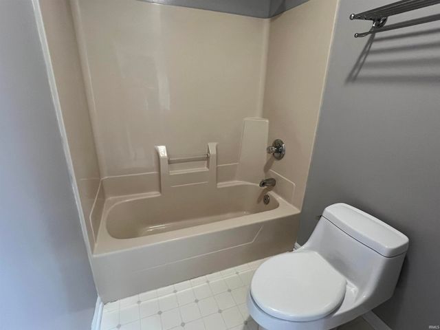 3286 Secretariat Circle, West Lafayette, IN 47906