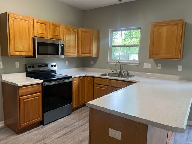 3286 Secretariat Circle, West Lafayette, IN 47906