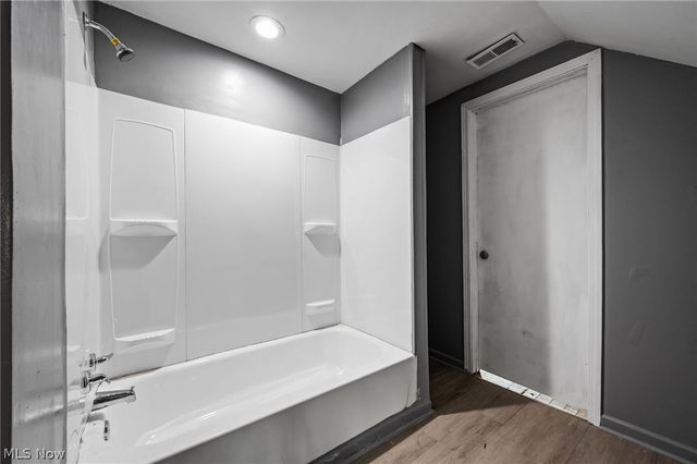 2180 W 83rd Street, Cleveland, OH 44102