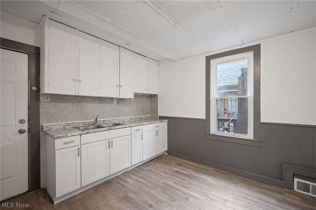 2180 W 83rd Street, Cleveland, OH 44102