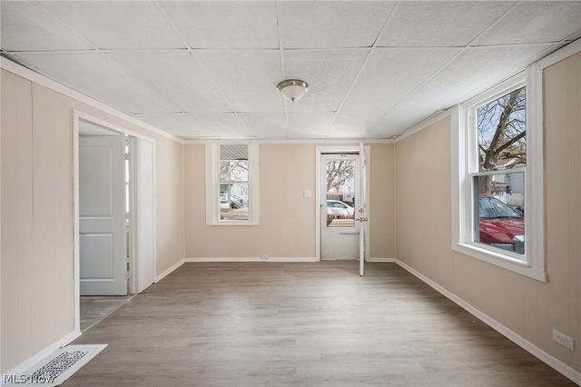 2180 W 83rd Street, Cleveland, OH 44102