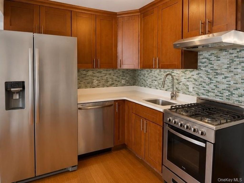 149-06 Northern boulevard 405, Flushing, NY 11354 — photo 2