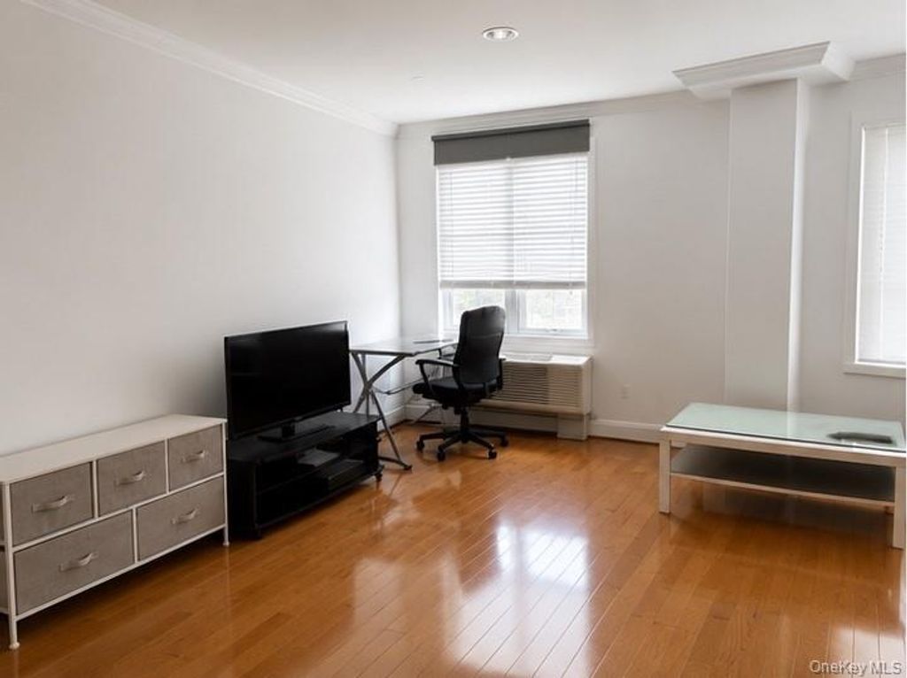 149-06 Northern boulevard 405, Flushing, NY 11354 — photo 3