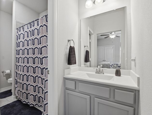 3811 Oakmist Bend Lane, Spring, TX 77386