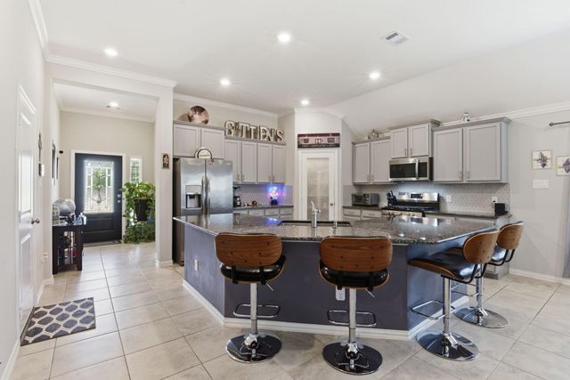 3811 Oakmist Bend Lane, Spring, TX 77386