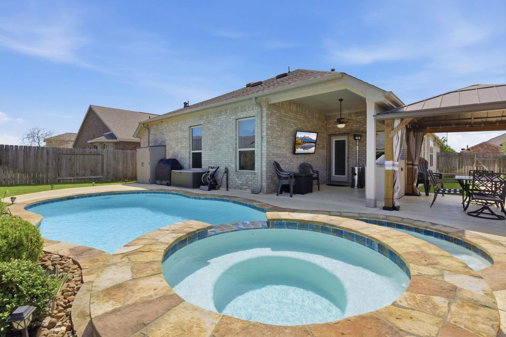 3811 Oakmist Bend Lane, Spring, TX 77386