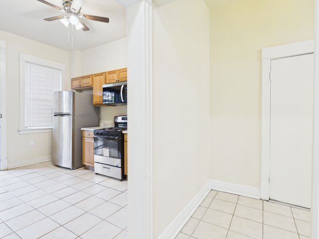 5328 S Calumet Avenue 1R, Chicago, IL 60615