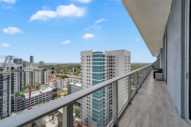 1010 SW 2nd Ave 2201, Miami, FL 33130