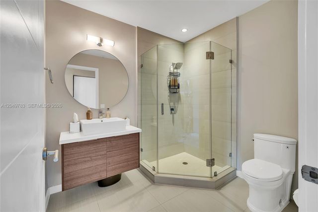 1010 SW 2nd Ave 2201, Miami, FL 33130