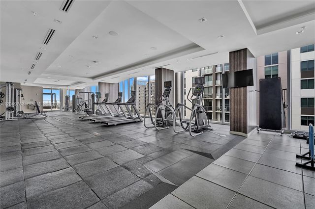 1010 SW 2nd Ave 2201, Miami, FL 33130