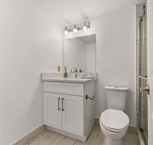 126 Southampton B, West Palm Beach, FL 33417