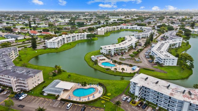 126 Southampton B, West Palm Beach, FL 33417