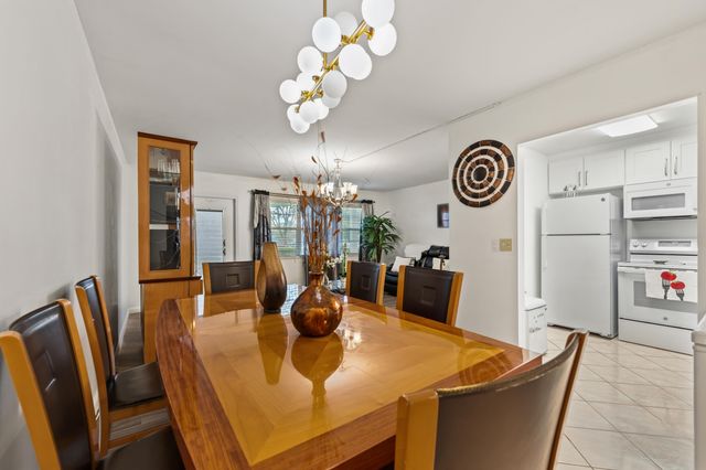 126 Southampton B, West Palm Beach, FL 33417