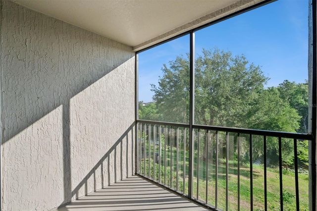 8813 LATREC AVENUE 206, Orlando, FL 32819