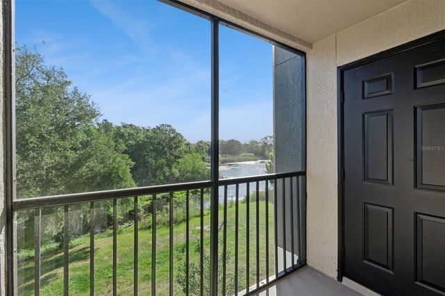 8813 LATREC AVENUE 206, Orlando, FL 32819