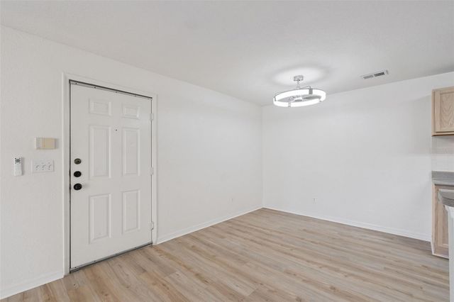 8813 LATREC AVENUE 206, Orlando, FL 32819