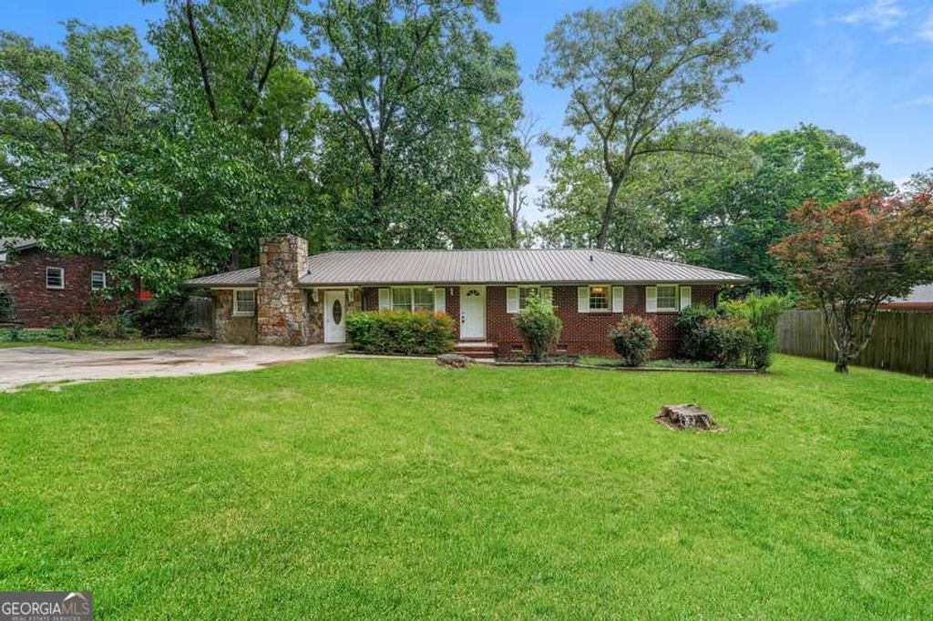 2536 Britt Road, Snellville, GA 30078