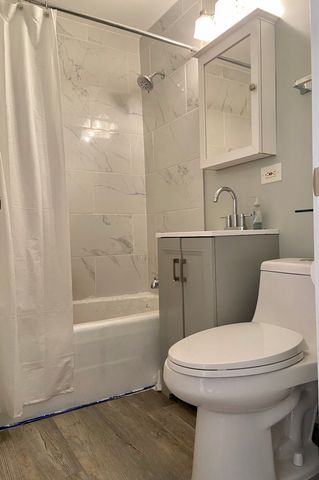 7200 Adams Street 5, Forest Park, IL 60130