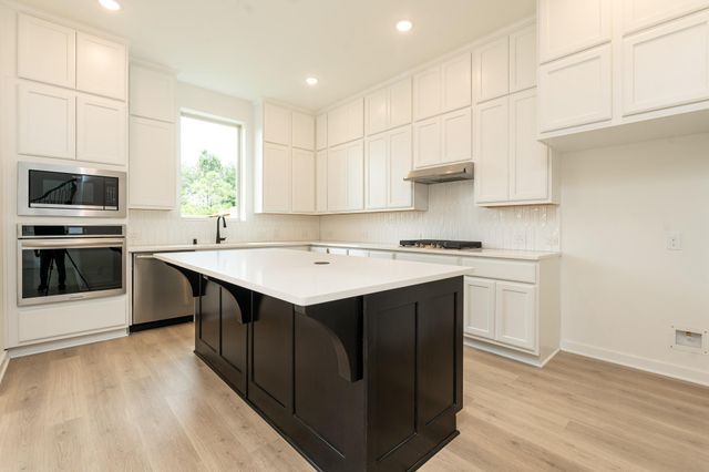 6522 Bramble Cove Lane, Fulshear, TX 77441