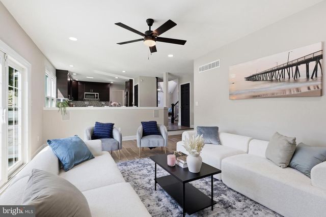 56 OWLS NEST CIR, Bear, DE 19701