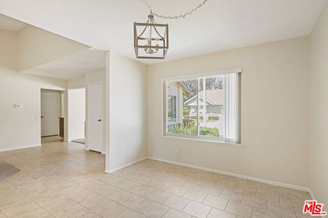 44122 Village 44, Camarillo, CA 93012