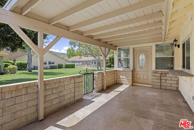 44122 Village 44, Camarillo, CA 93012