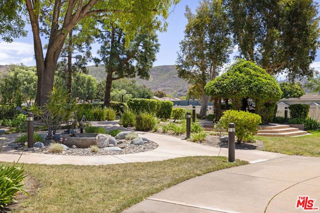 44122 Village 44, Camarillo, CA 93012