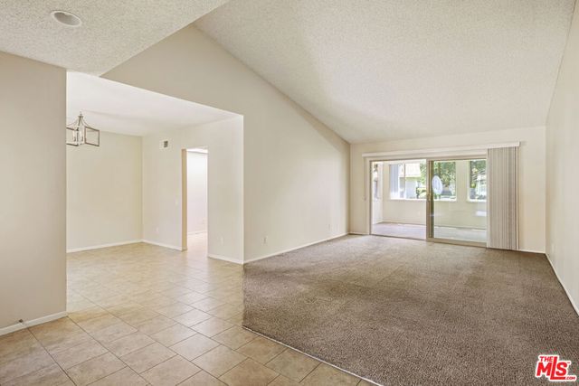 44122 Village 44, Camarillo, CA 93012