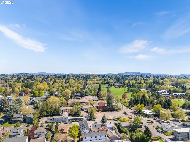 5185 Se 28th Ave 9, Portland, OR 97202