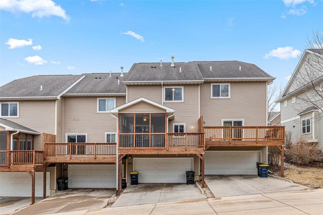 922 Ryan Court, Iowa City, IA 52246