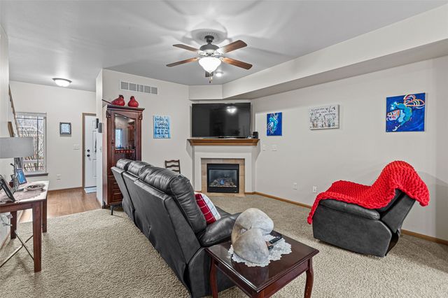 922 Ryan Court, Iowa City, IA 52246