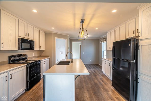 155 Lazy River Road, Cloverdale, IN 46120