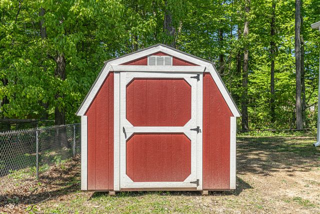 155 Lazy River Road, Cloverdale, IN 46120