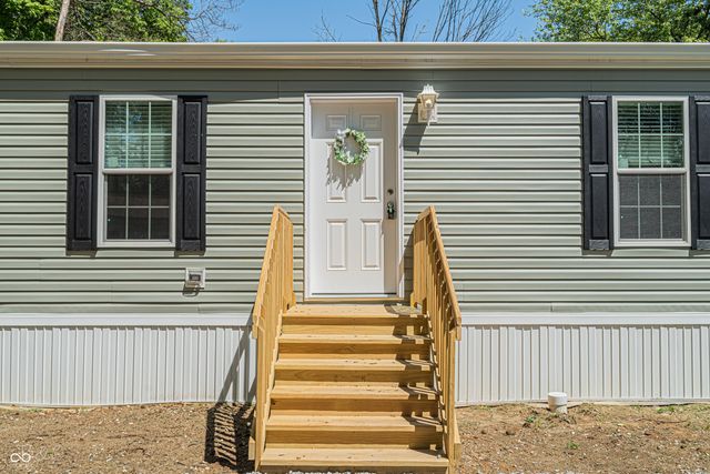 155 Lazy River Road, Cloverdale, IN 46120