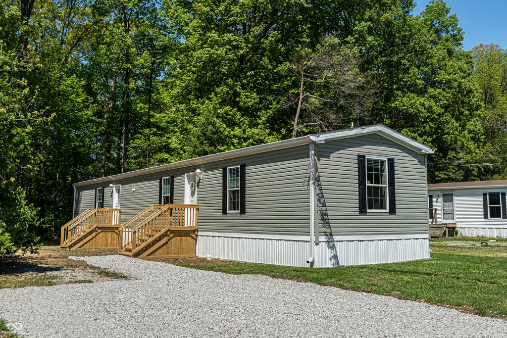 155 Lazy River Road, Cloverdale, IN 46120
