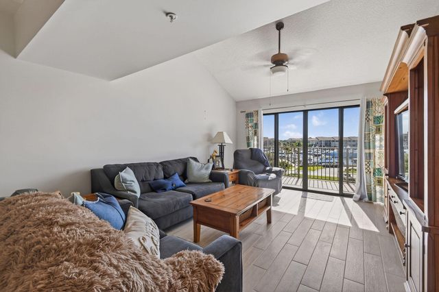 701 Seafarer Circle 504, Jupiter, FL 33477