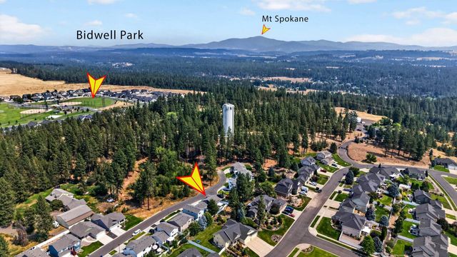 806 E Canterbury Ln, Colbert, WA 99005