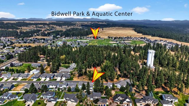 806 E Canterbury Ln, Colbert, WA 99005