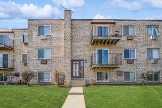 404 Inland Drive 2B, Wheeling, IL 60090