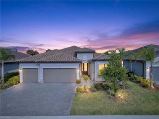 1388 Birdie DR, Naples, FL 34120